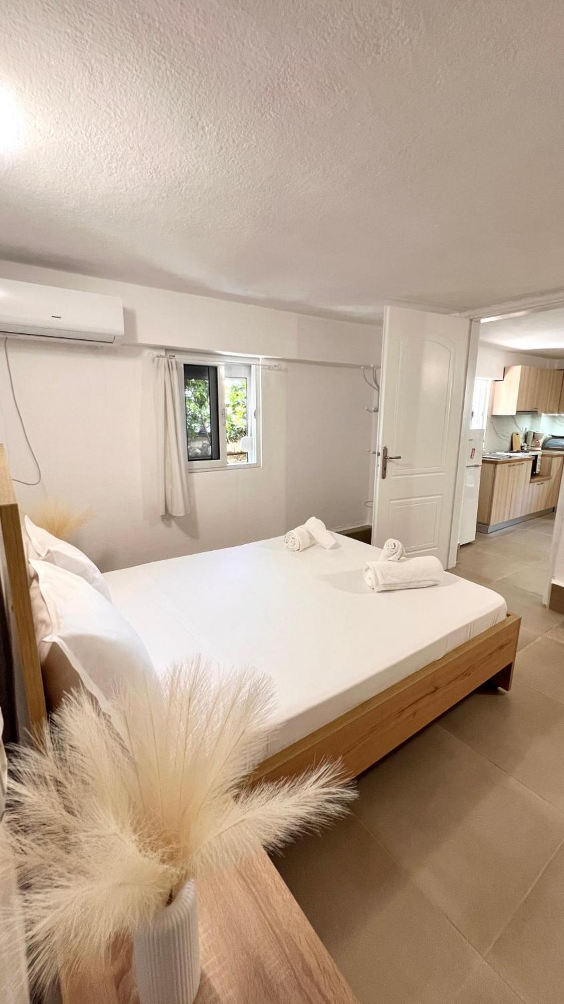 דרמי Petra Oliva Apartment מראה חיצוני תמונה