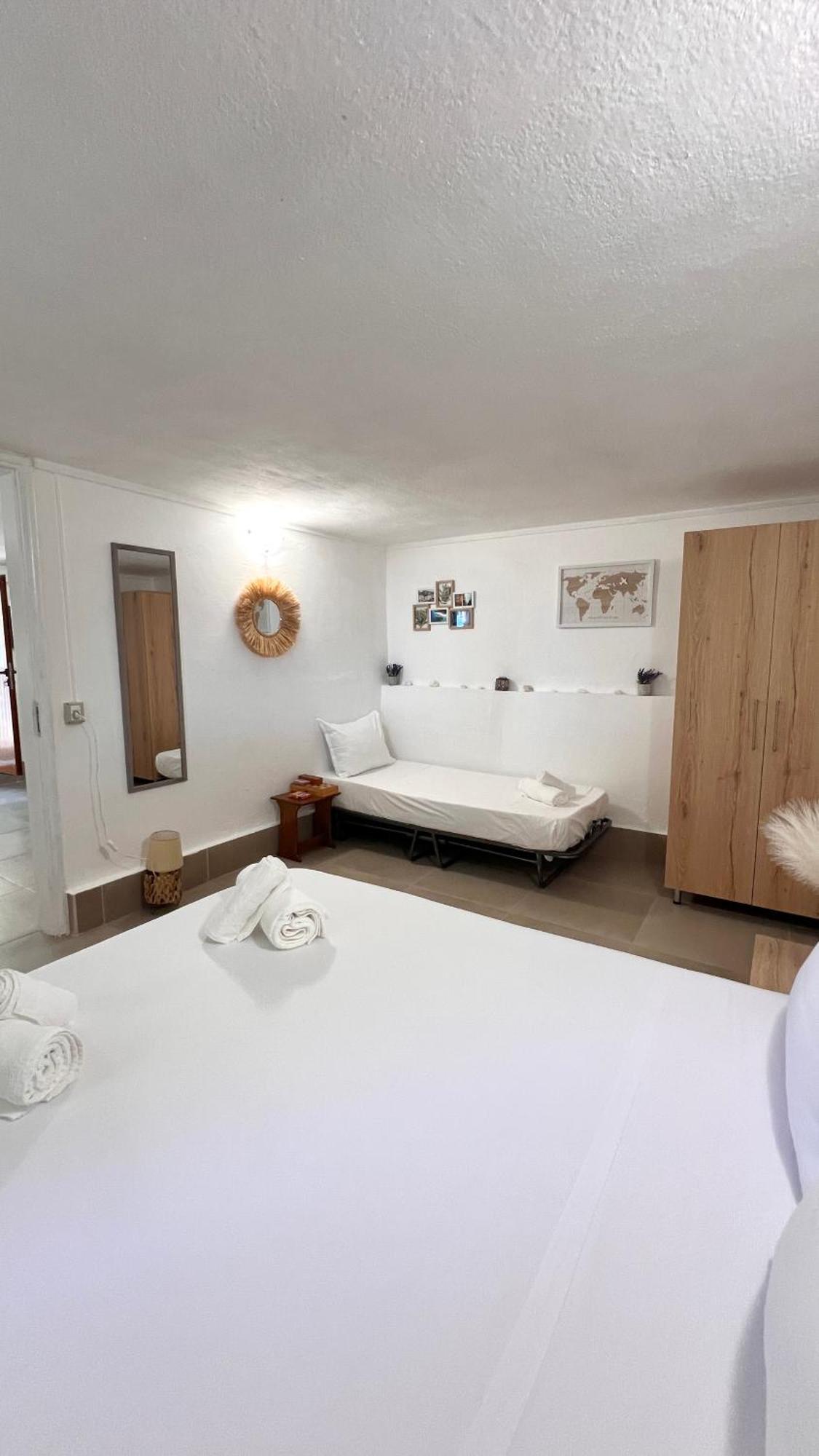 דרמי Petra Oliva Apartment מראה חיצוני תמונה