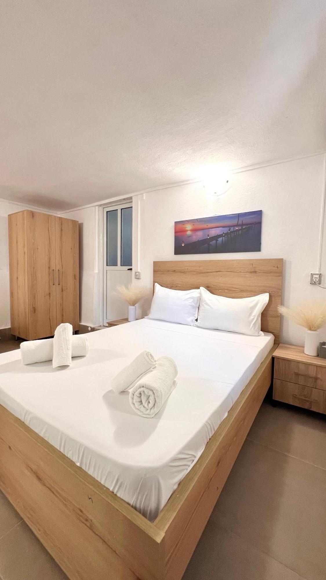 דרמי Petra Oliva Apartment מראה חיצוני תמונה